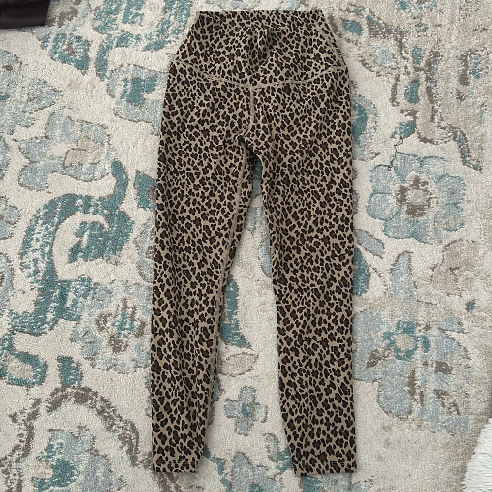 Varley cheetah leggings